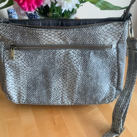 Travelon Animal print Bag - Picture 2 of 10